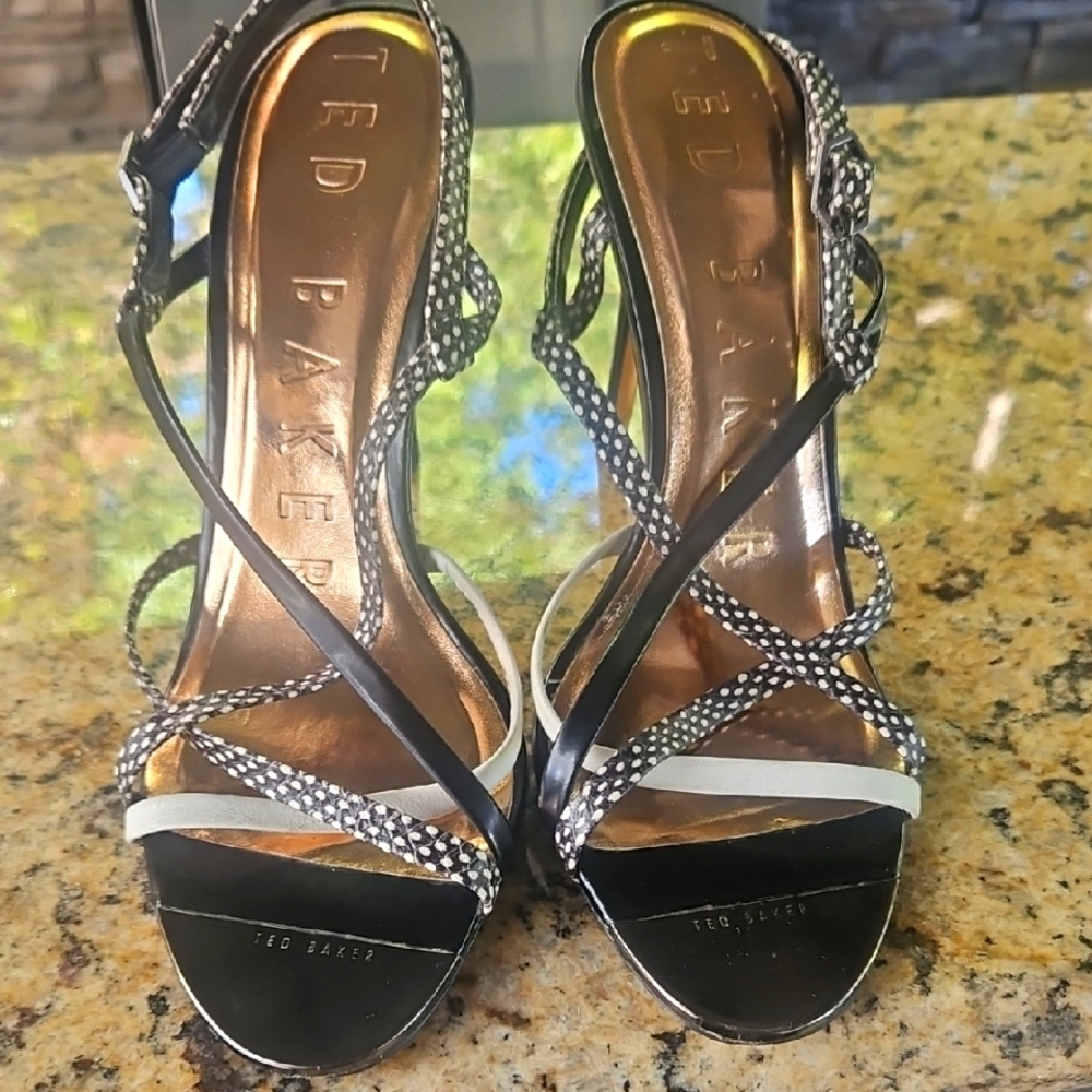 Ted Baker Black and White Heels with Stiletto Design